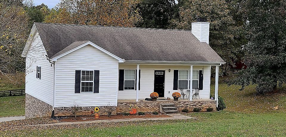 2nd image of 1139 Bateman Ct
