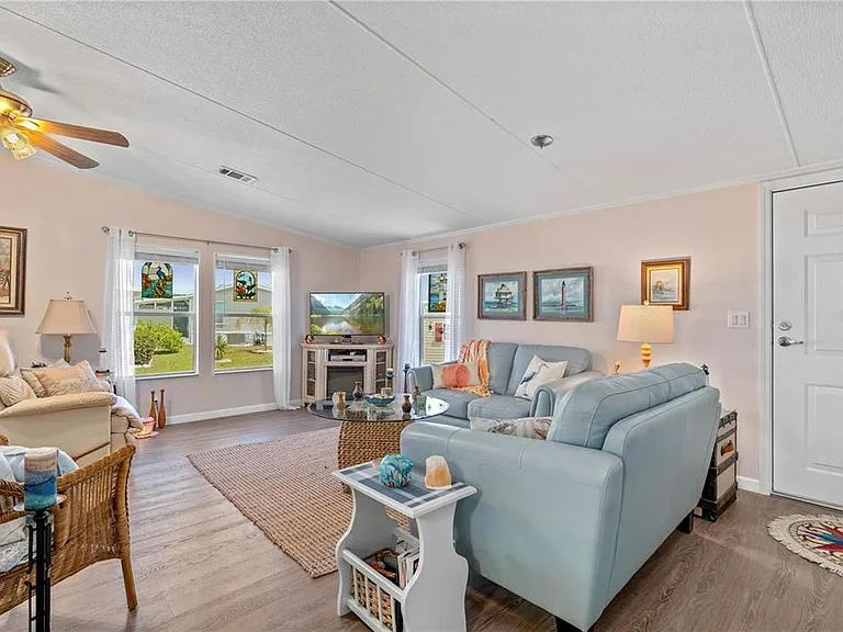 1000 Kings Hwy #133 — Photo 4