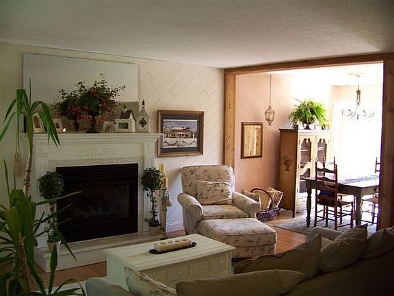 Spacious Living Room