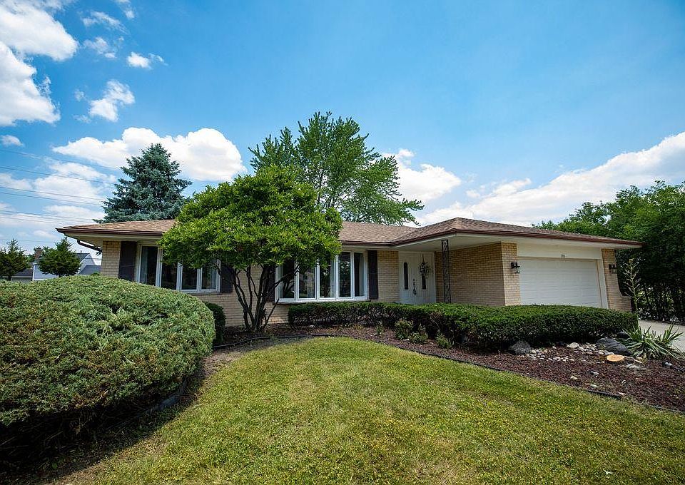 1st image of 1200 Bay Ct