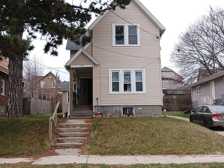 722 S 22nd St — Photo 1