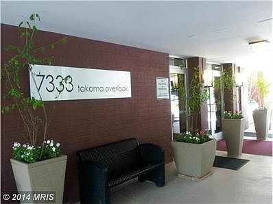 24hr secured Front entry