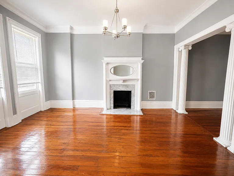 205 E Prospect Ave — Photo 3