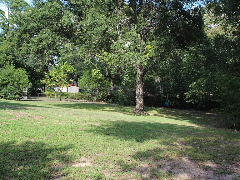 8142 Tina Dr — Photo 25