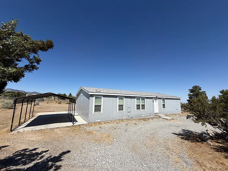 Evergreen Rd — Photo 14