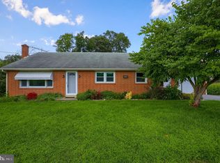 1794 Old Line Rd, Manheim, PA 17545