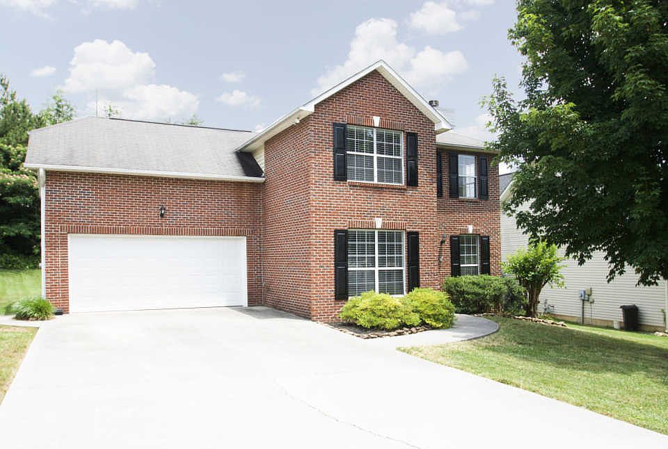 1st image of 6832 Avensong Ln