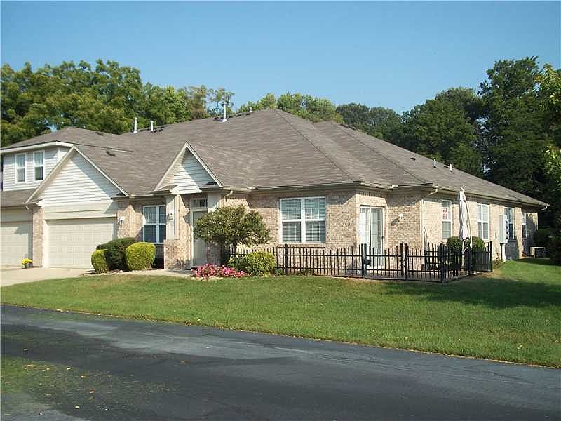 1st image of 6914 Park Square Dr #26