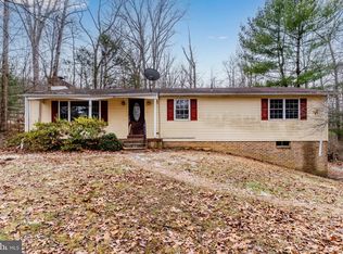 36 White Oak Dr, Carlisle, PA 17015