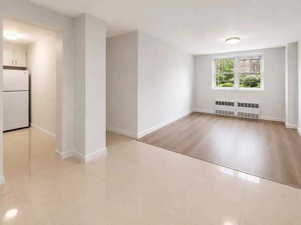 399 Ocean Pkwy #L2, Brooklyn, NY 11218