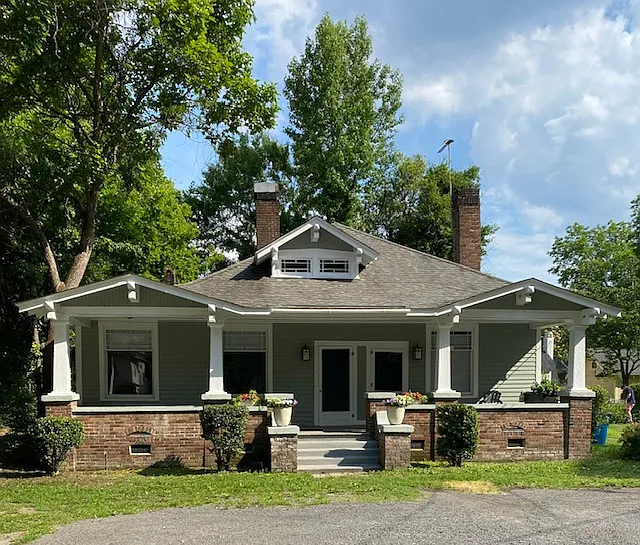 525 W Home Ave #A — Photo 2