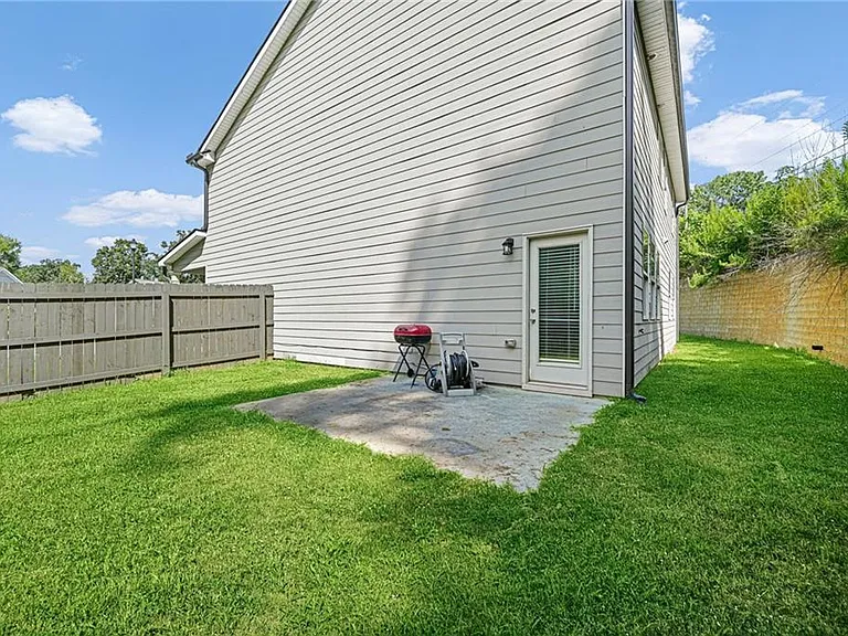 2195 Cormac St — Photo 30