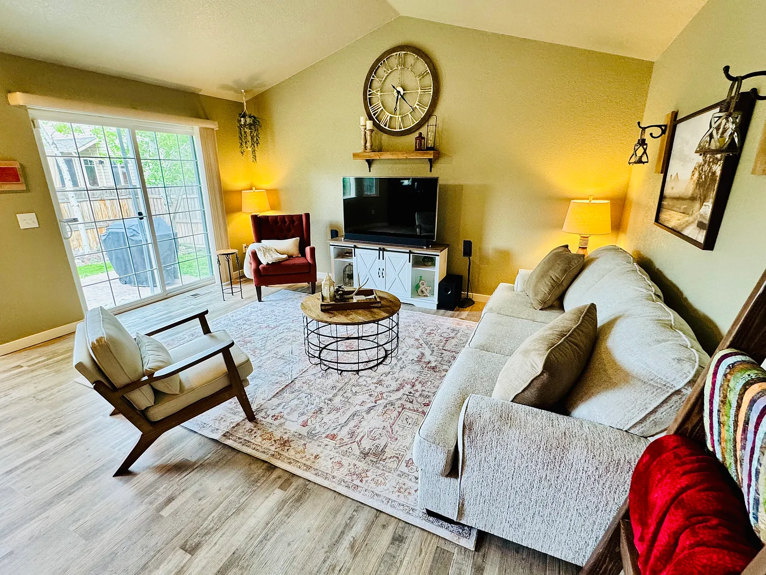 3 bed, 1504 sqft, $3,200 — Photo 4