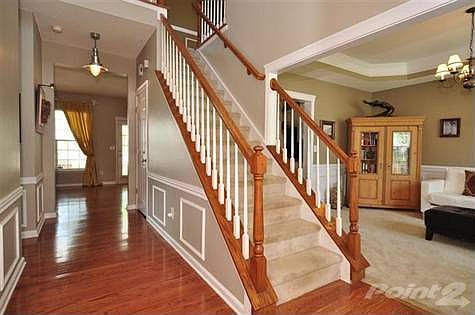 Dramatic, Center-Hall 2-Story Foyer!