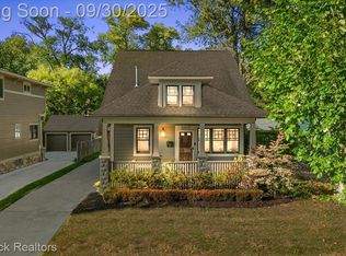 1207 Villa Rd, Birmingham, MI 48009