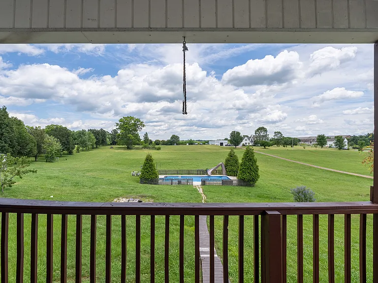 2718 Buckner Ln — Photo 48