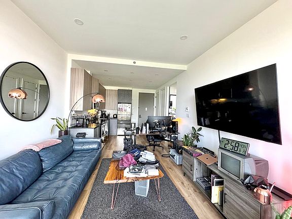 4th image of 1104 Bedford Ave APT 505