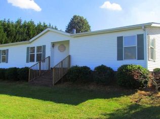 33 Freedom Dr, Taylorsville, NC 28681