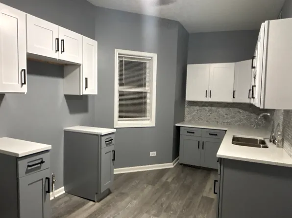 (undisclosed Address), Chicago, IL 60637