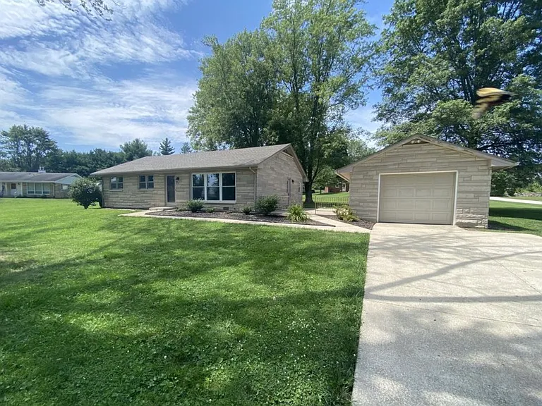 1830 N Glade Cir — Photo 1