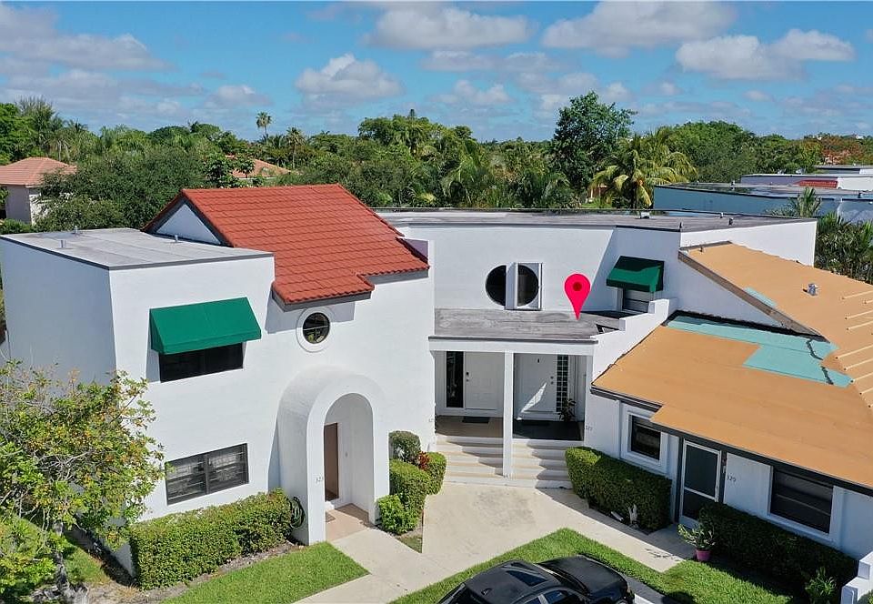 1st image of 327 NW 36th Avenue