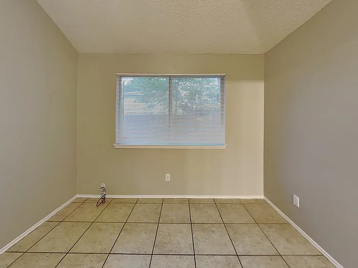 3104 Stonewall Ln — Photo 8