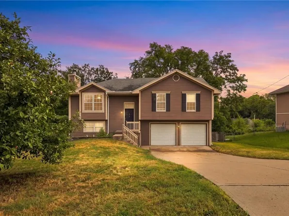 5409 N Poe St, Kansas City, MO 64119