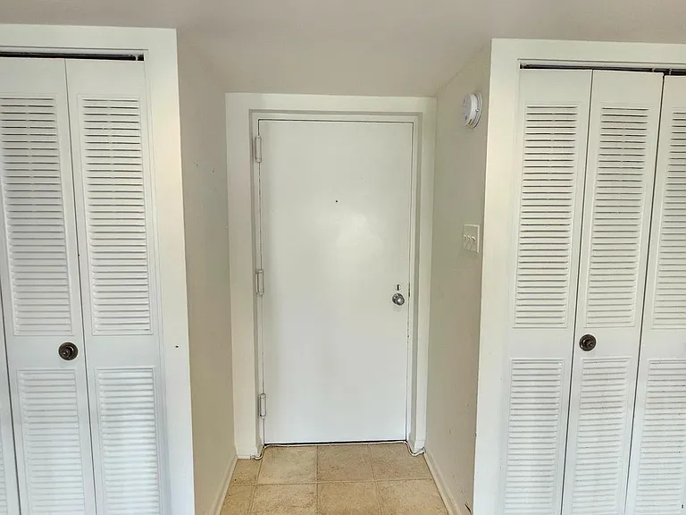 9900 Georgia Ave #415 — Photo 2