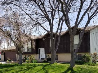 2469 W 1300 N, Clinton, UT 84015