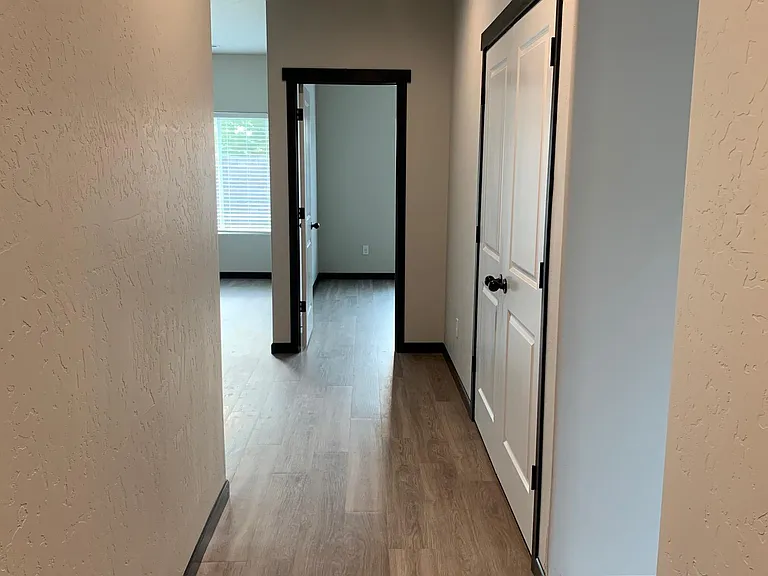 5810 Midland Ln #30 — Photo 2