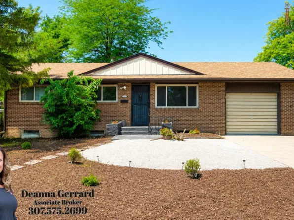 3072 Alta Vista Rd, Torrington, WY 82240
