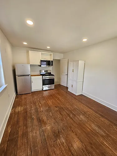 522 Aurora Ave #C Photo 1