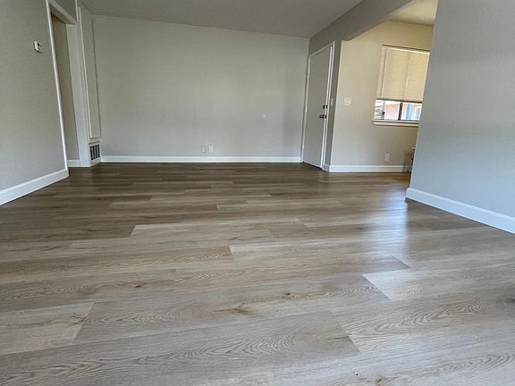 3rd image of 195 Bendorf Dr APT 4