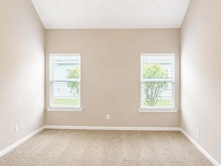 103 Marshall Ct — Photo 13