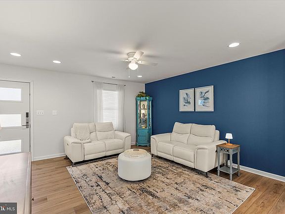 4th image of 18 Chesterfield Rd