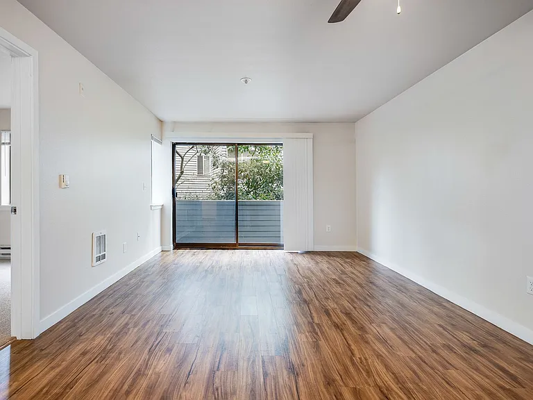 Westside Flats North — Photo 12