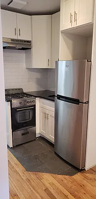 Rented by Bond New York | media 2