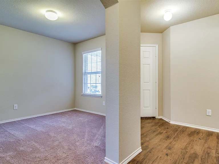 1512 Wild Rye Cir — Photo 13