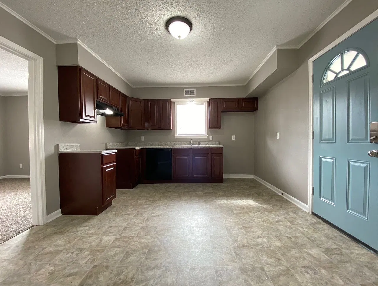3457 Suzanne Dr — Photo 4
