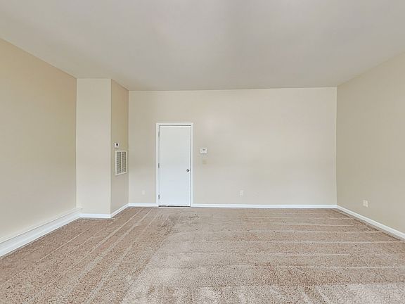 4th image of 618 Maltese Dr