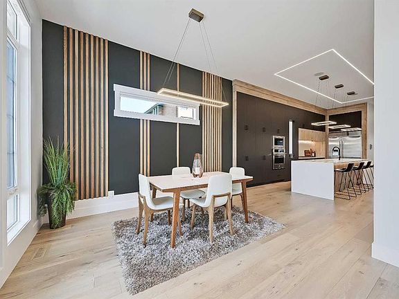 3rd image of 1902 W 13th St SW