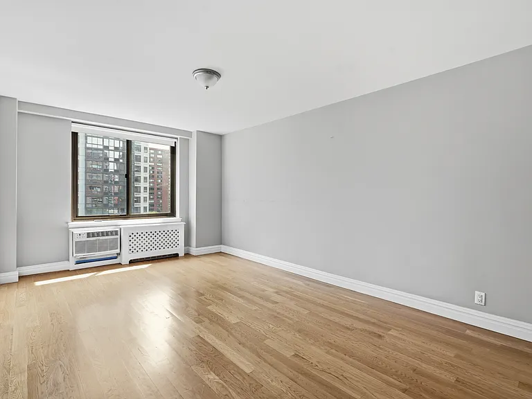 788 Columbus Ave #9K — Photo 8