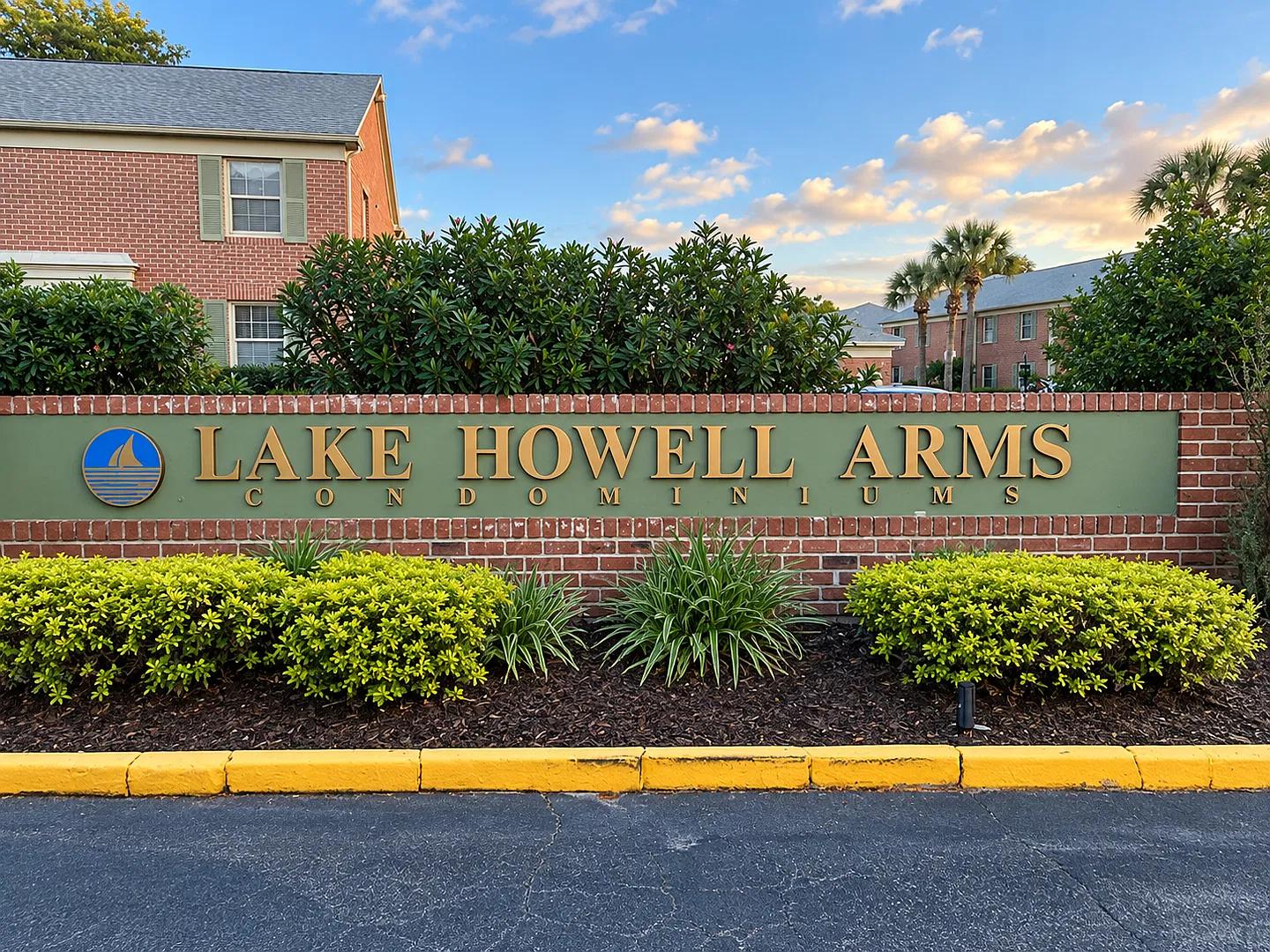 Lake Side Studio Condo | Central Air | Community Pool And Boat Ramp | Section 8 And Hus Vash Welcome — Photo 2