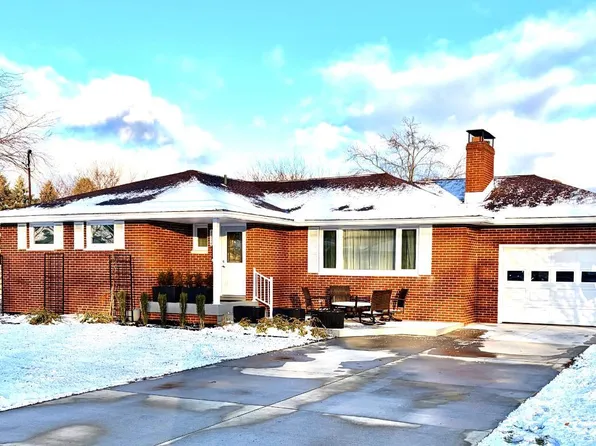 1114 Mudbrook Rd, Huron, OH 44839