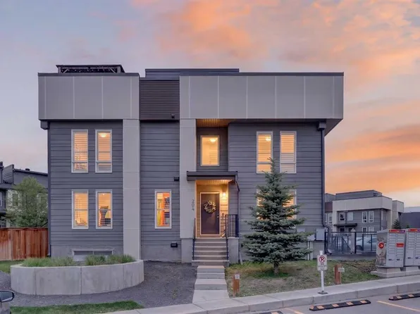 19500 37th St SE #204, Calgary, AB T3M 2W9