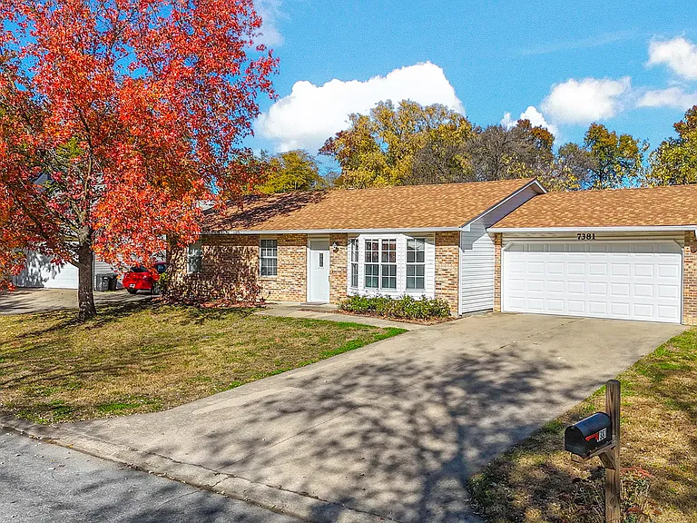 7381 E Suncrest Ct — Photo 2