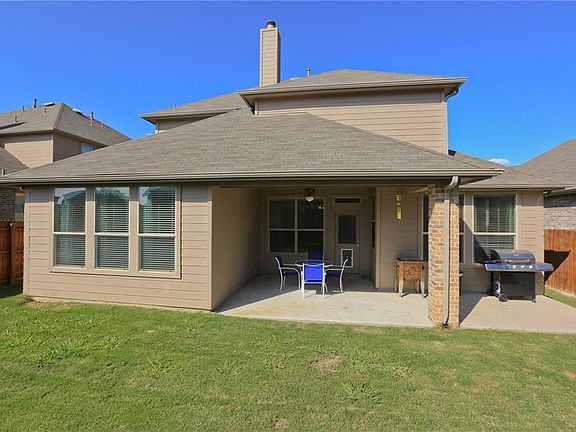 3rd image of 8853 Blanco Creek Trl