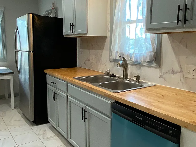 315 W Lilac Ln — Photo 24