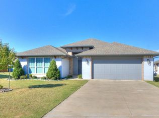 2965 NW 184th Ter, Edmond, OK 73012