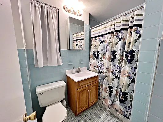 Rented by William Raveis Real Estate | media 10